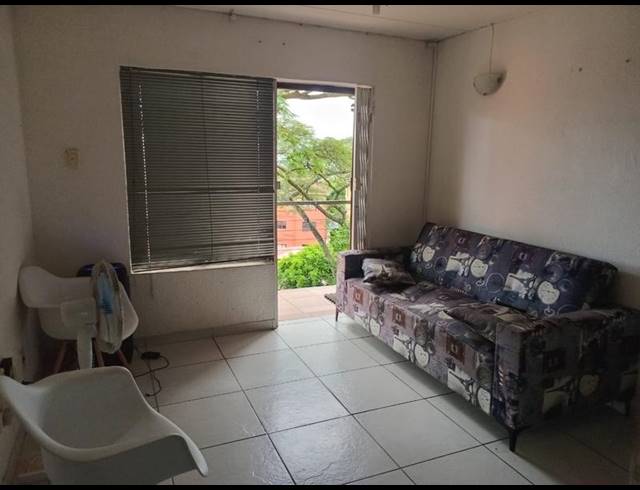 2 BEDROOM APARTMENT FOR SALE IN MONTCLAIR